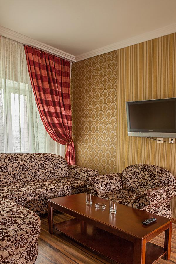 Hotel Topaz Akmola Esterno foto